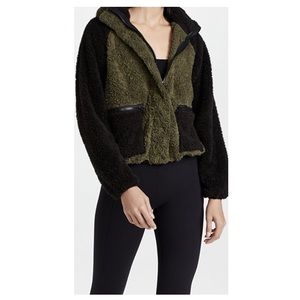 Plush Olive Green & Black‎ Sherpa Zip up jacket XS